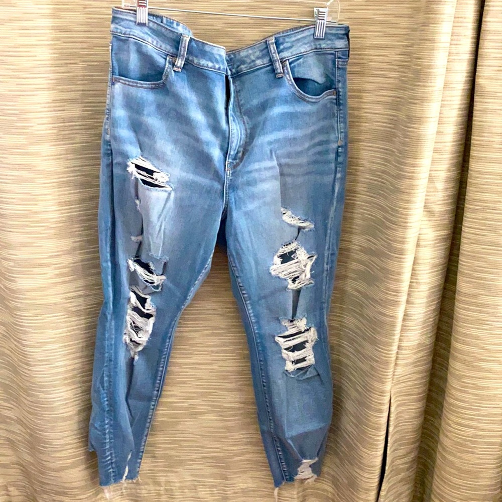 Light wash jeggings